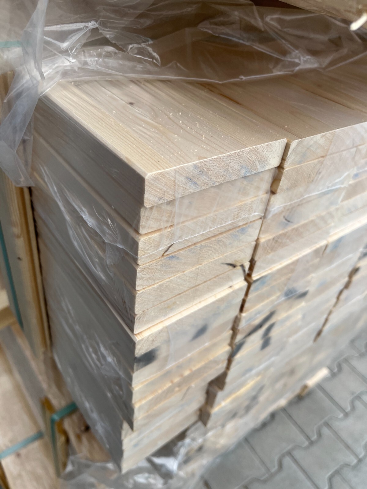 Glattkantbretter Glattkantprofil Holzbrett Konstruktionsholz Holz gehobelt